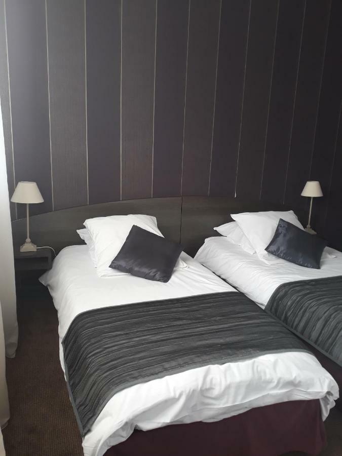 Hostellerie De La Quenoeuille Marquise Ngoại thất bức ảnh